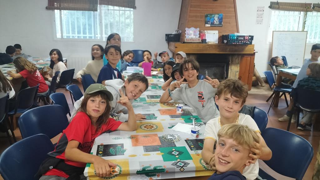 Niños en el comedor
